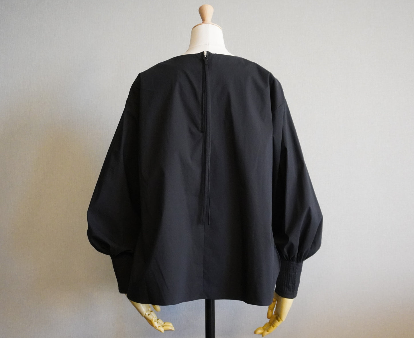 ボリュームスリーブブラウス ブラック