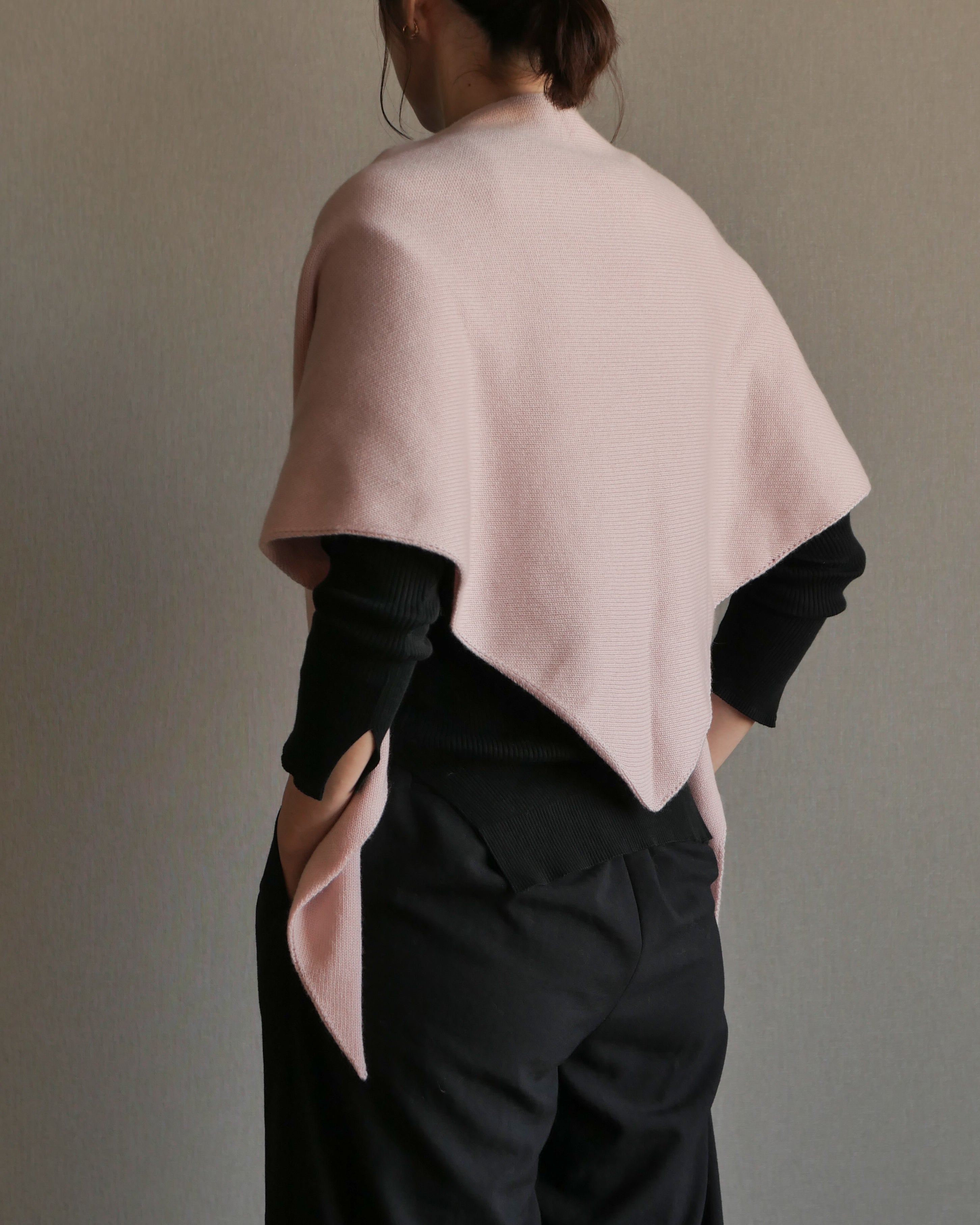 SOLD OUT】カシミヤシルク三角ストール ピンク – larumオンラインストア
