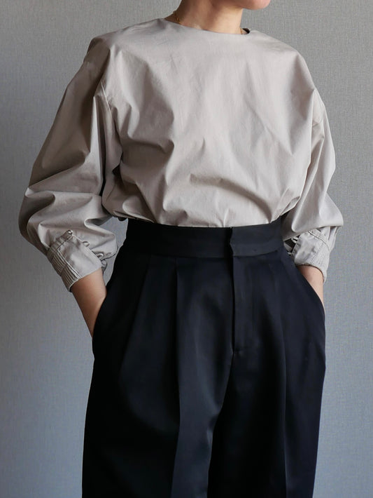 ボリュームスリーブブラウス ベージュ