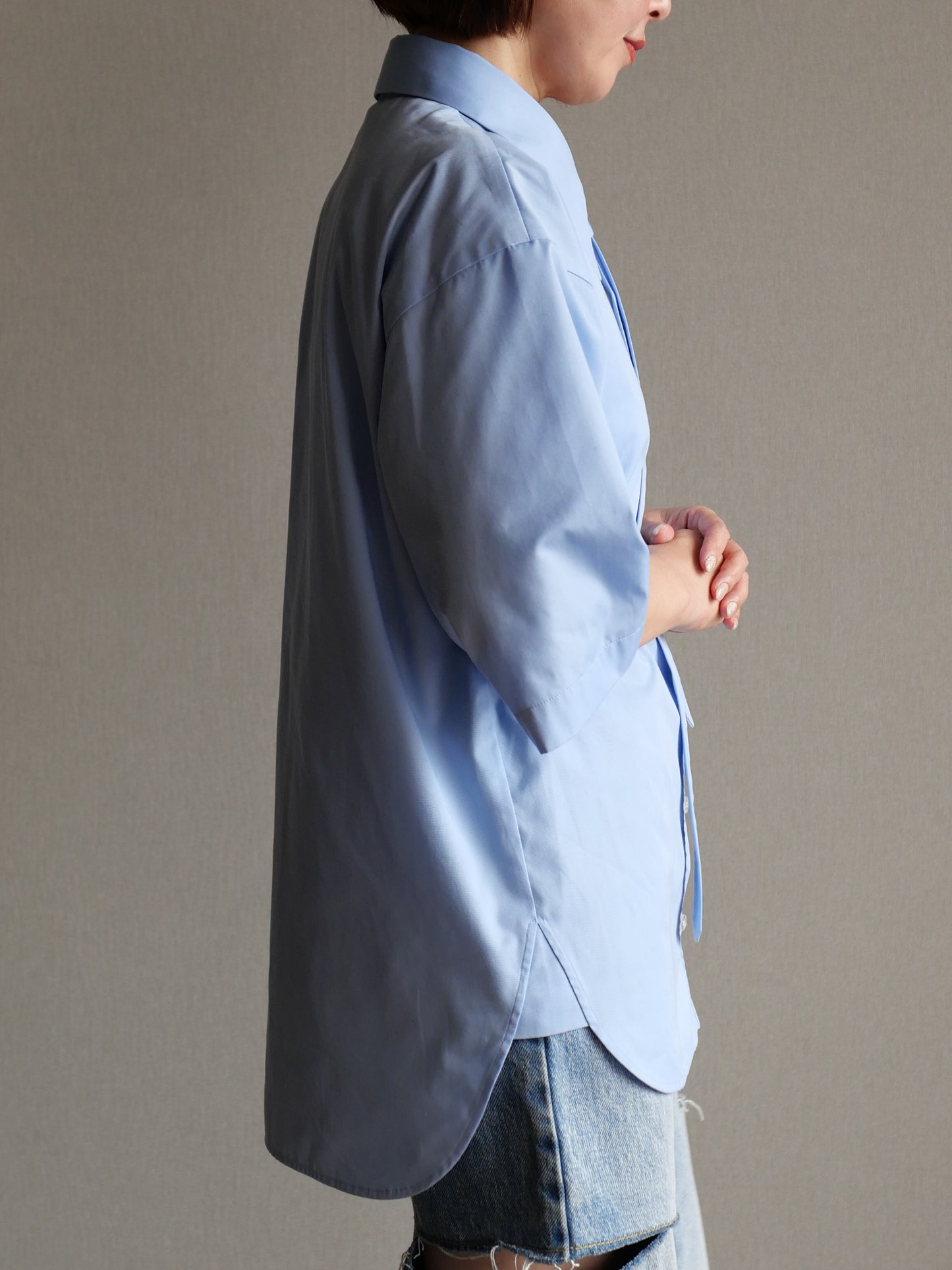 hiro23コラボボウタイ付きシャツ