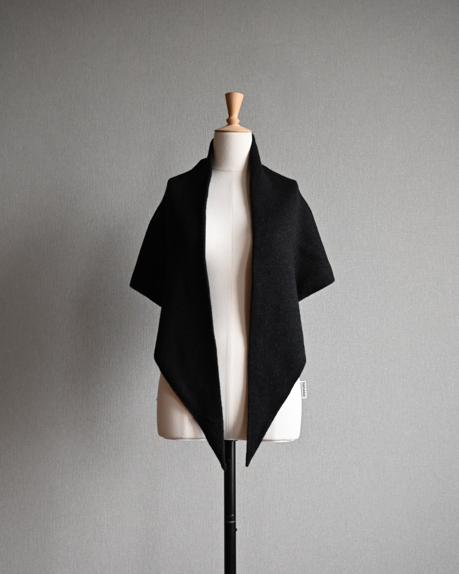 @H221 カシミヤ シルク 三角形 ストール SOLD OUT】カシミヤシルク三角ストール チャコールグレー – larum