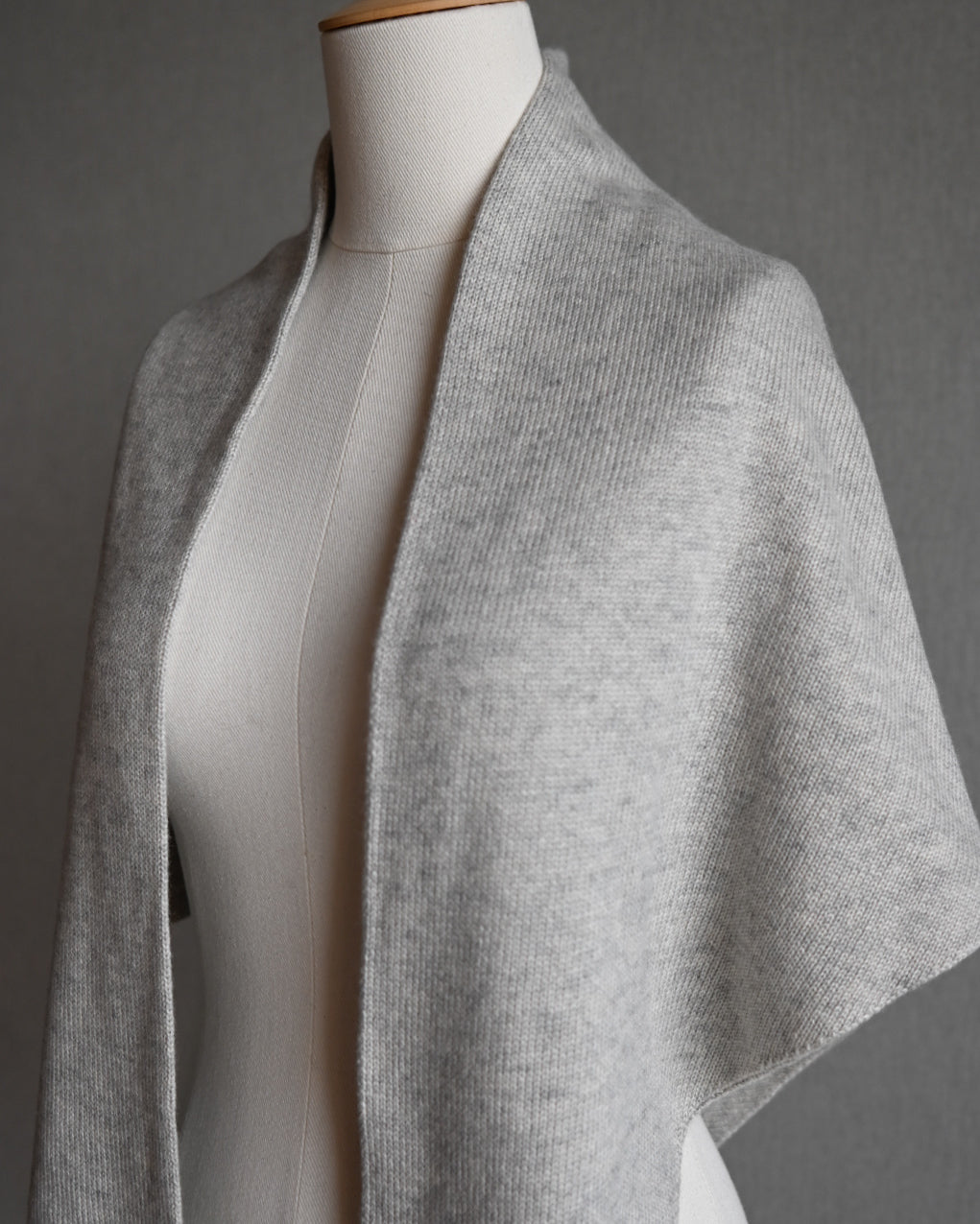 カシミヤショール【starry】ライトグレー/ハンドメイド/軽量 カシミヤショール【starry】ライトグレー/ハンドメイド/軽量 カシミヤ